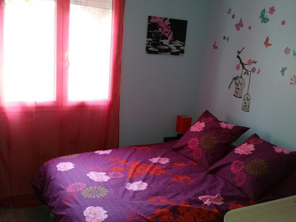 Petit Studio Au Calme Villa La Crau Eksteriør billede